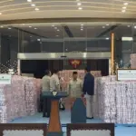 Gunungan Uang Rp 6,6 Triliun Hasil Rampasan Kejahatan Hutan Hampir Tutupi Pintu Kejagung