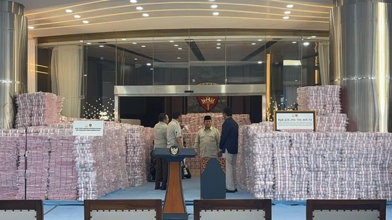 Gunungan Uang Rp 6,6 Triliun Hasil Rampasan Kejahatan Hutan Hampir Tutupi Pintu Kejagung Gunungan Uang Rp 6,6 Triliun Hasil Rampasan Kejahatan Hutan Hampir Tutupi Pintu Kejagung