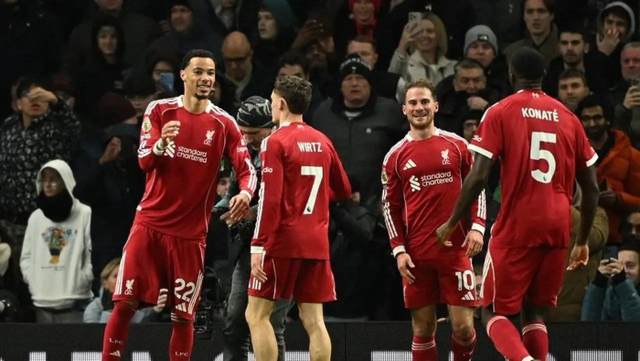 Liverpool Bungkam Tottenham 2-1 di London, Dua Kartu Merah Warnai Laga Sengit