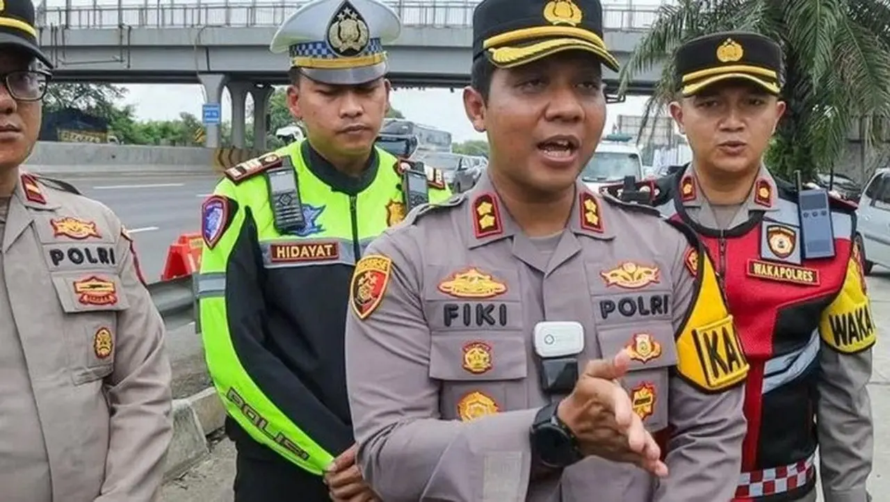 Antrean Kendaraan di Rest Area Km 57 Tol Jakarta-Cikampek Picu Kepadatan, Sistem Buka Tutup Diberlakukan
