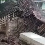 Longsor Terjang Mojokerto, Tembok Penguat Tanah Ambruk Timpa Rumah Warga