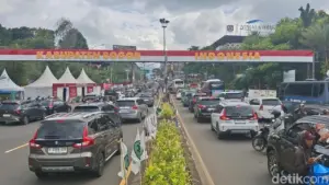 Polisi Berlakukan One Way ke Puncak Bogor Antisipasi Lonjakan Kendaraan Pagi Ini