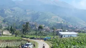 Pendaki Perempuan di Gunung Merbabu Tewas Tersambar Petir Saat Mendaki