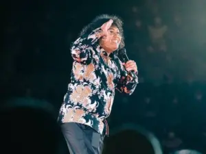 Marshel Widianto Ungkap Kenangan Natal: Bawa Pulang Pohon Bekas Properti Syuting Demi Merayakan