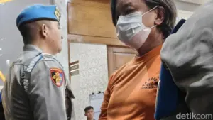 Pria Berjaket Ojol Gadungan Tembak Lansia di Bandung dengan Airsoft Gun, Korban Luka Ringan