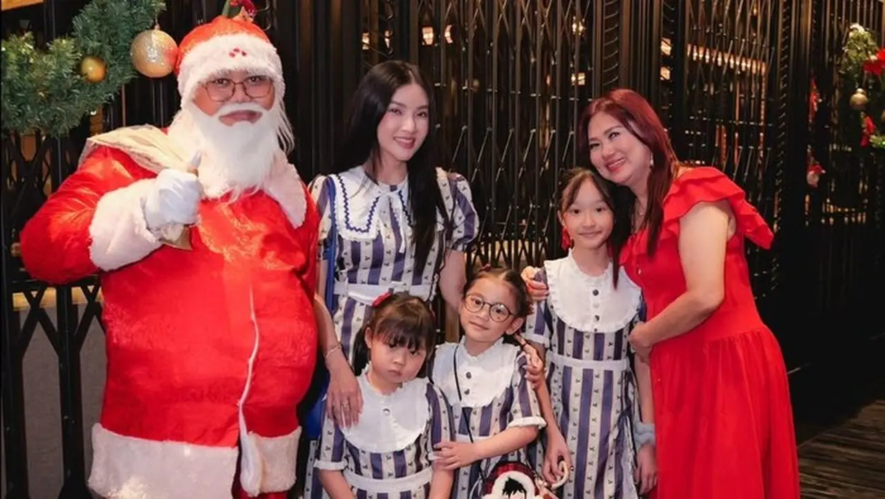 Sarwendah Pilih Habiskan Akhir Tahun di Rumah Bersama Anak, Giorgio Antonio Pulang ke Keluarga Sarwendah Pilih Habiskan Akhir Tahun di Rumah Bersama Anak, Giorgio Antonio Pulang ke Keluarga