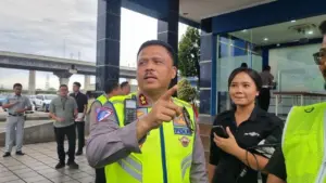 Kakorlantas Tegaskan Tilang Truk Sumbu 3 yang Nekat Melintas di Tol Saat Libur Nataru