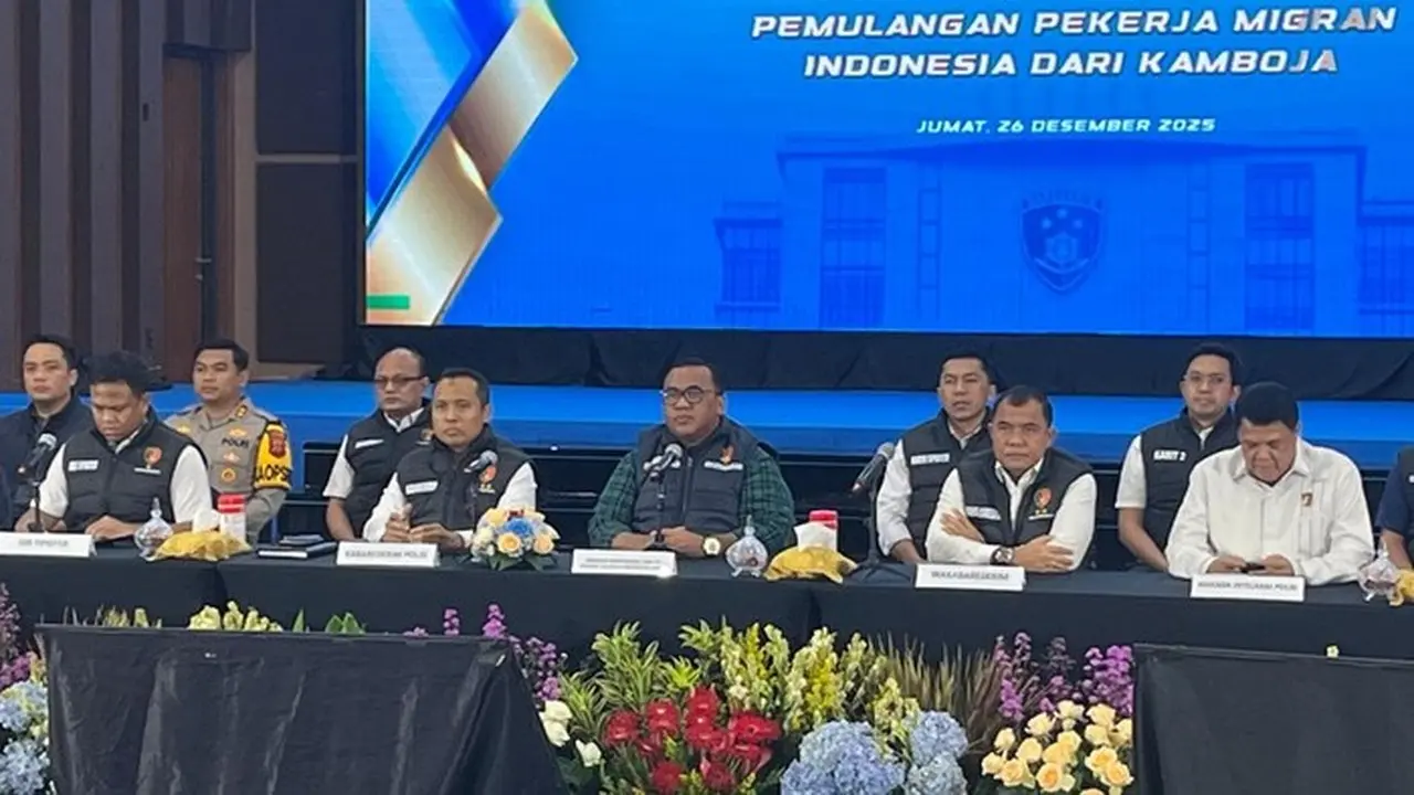 Polri Pulangkan 9 WNI Korban TPPO di Kamboja yang Tergiur Gaji Besar