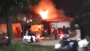 Rumah Makan di Katulampa Bogor Dilalap Api, Dua Pegawai Menderita Luka Bakar