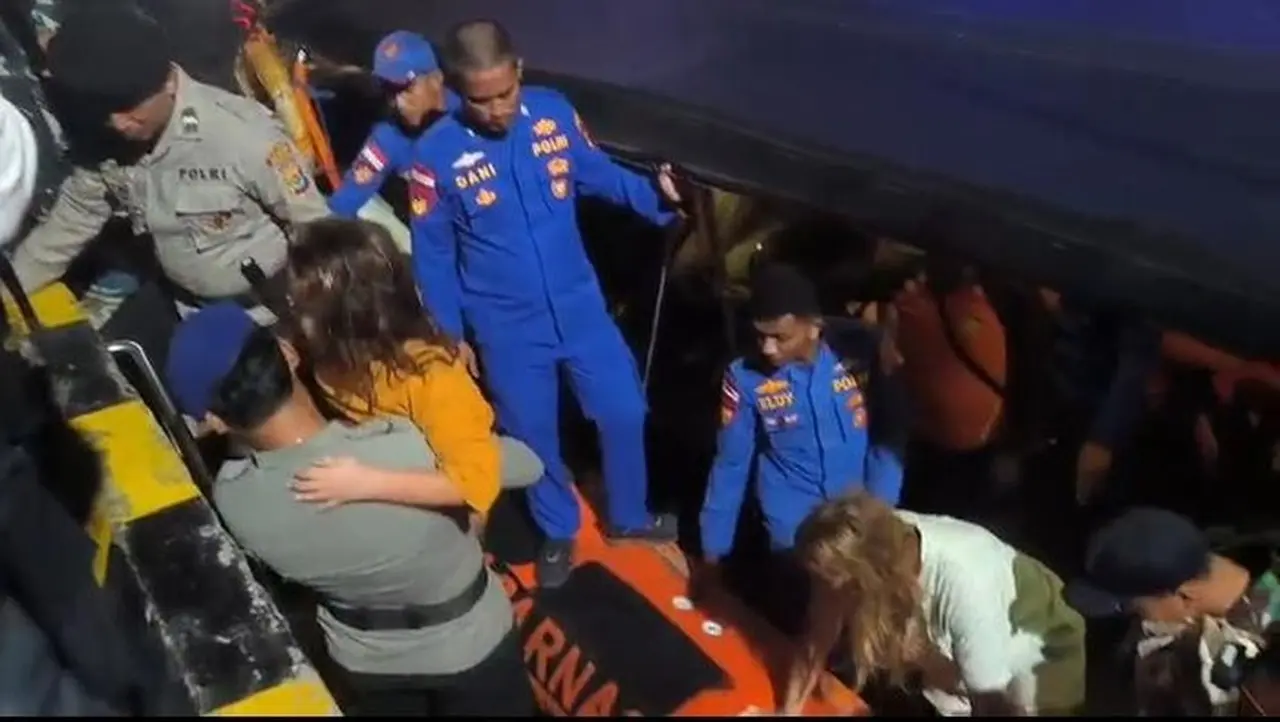 Kapal Pinisi Tenggelam di Labuan Bajo, 4 Turis Spanyol Masih Misterius Hilang