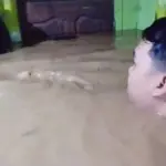 Banjir Bandang Terjang Balangan Kalsel, Air Capai Atap Rumah Warga, Evakuasi Dilakukan