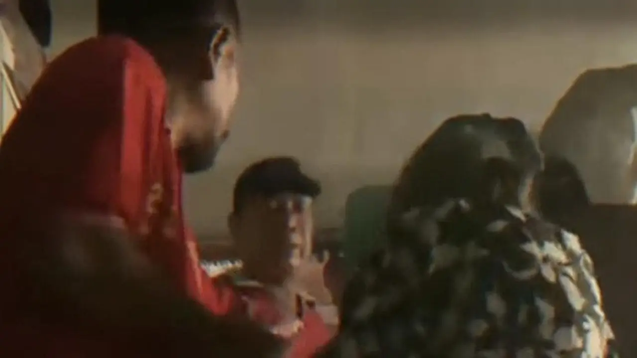 Nenek 80 Tahun di Surabaya Diusir Paksa Ormas dari Rumahnya, Alami Luka dan Pengeroyokan Nenek 80 Tahun di Surabaya Diusir Paksa Ormas dari Rumahnya, Alami Luka dan Pengeroyokan