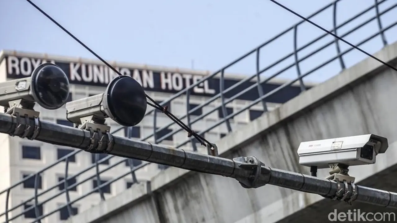 Ganjil Genap Jakarta Ditiadakan Saat Tahun Baru, E-TLE Tetap Berlaku Ganjil Genap Jakarta Ditiadakan Saat Tahun Baru, E-TLE Tetap Berlaku