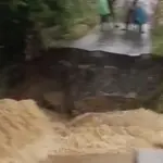 Jembatan Penghubung Desa di Tanah Laut Putus Diterjang Banjir, Satu Warga Tewas