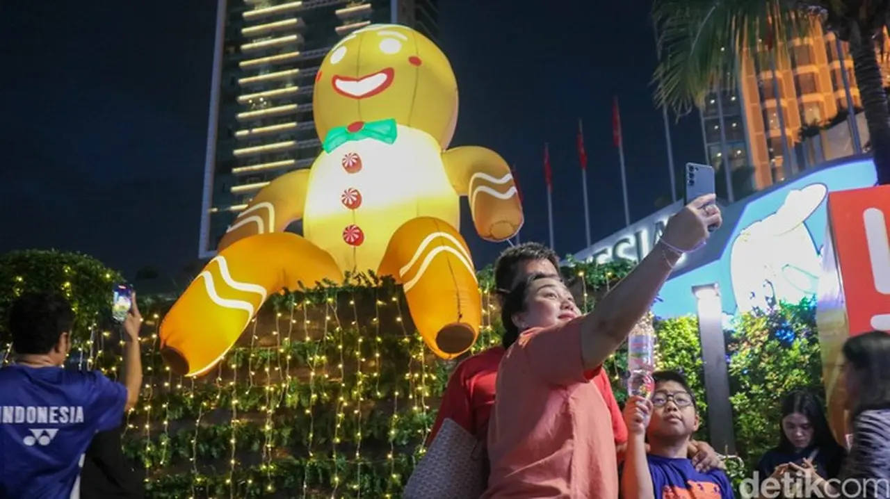 Jakarta Light Festival 2025: Refleksi Warisan, Dinamika Kini, dan Visi Masa Depan Kota