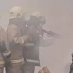 Papan Billboard Sarinah Terbakar Diduga Akibat Korsleting Listrik, Damkar Pastikan Nihil Korban