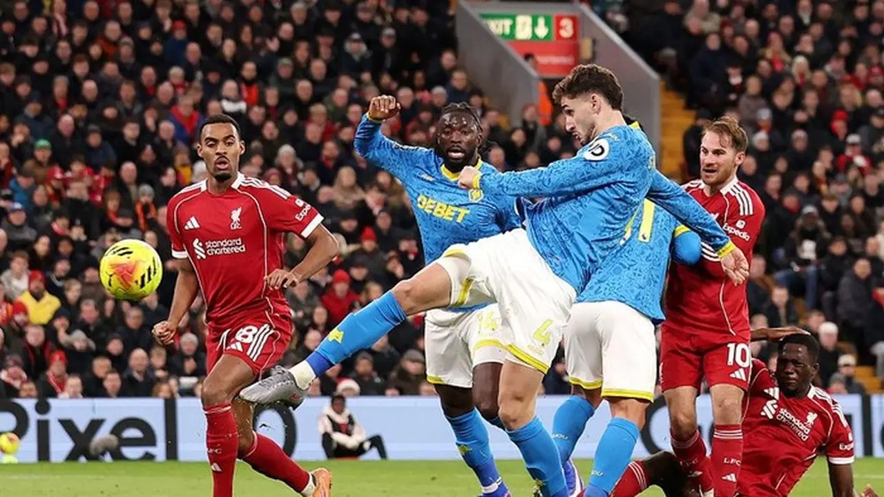 Liverpool Terus Dihantui Kelemahan Bola Mati, Van Dijk Akui Perlu Latihan Intensif