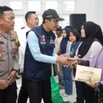 Mensos Salurkan Santunan Rp 15 Juta untuk Ahli Waris Korban Banjir Sibolga