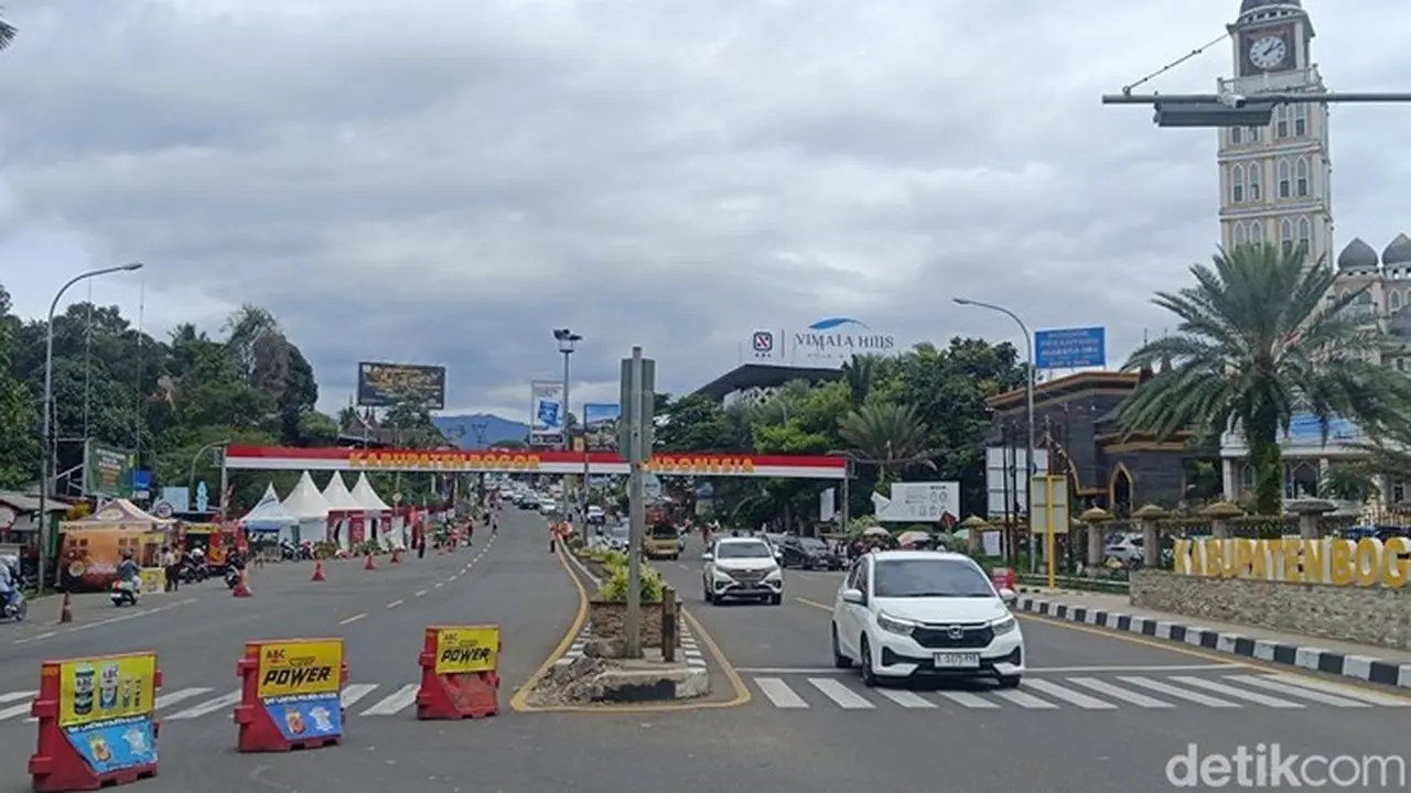 Rekayasa One Way Jalur Puncak Bogor Diberlakukan ke Arah Jakarta Sore Ini Rekayasa One Way Jalur Puncak Bogor Diberlakukan ke Arah Jakarta Sore Ini