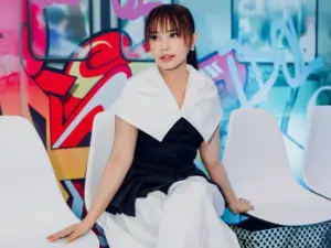 Penyanyi Rossa Sumbangkan Zakat Mal Rp 500 Juta untuk Korban Bencana Sumatera