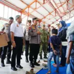 Kapolri Jenderal Listyo Sigit Tinjau Kesiapan Nataru di Stasiun Tawang Semarang, Sapa Pemudik