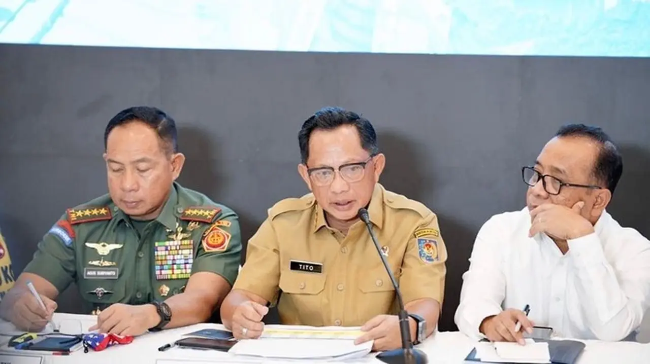 1.054 Praja IPDN Dikirim Bantu Pemulihan Desa Terdampak Bencana Aceh 1.054 Praja IPDN Dikirim Bantu Pemulihan Desa Terdampak Bencana Aceh