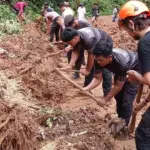 Longsor Terjang Pandeglang: 6 Rumah Rusak, Akses Jalan ke Objek Wisata Terputus
