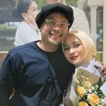 Enno Lerian dan Suami: Kunci Harmonis 14 Tahun Pernikahan Lewat Penerimaan dan Kencan Rutin