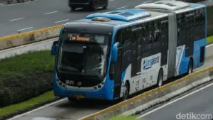 Pramono Anung Imbau Warga Jakarta Gunakan Transportasi Umum untuk Perayaan Tahun Baru 2026