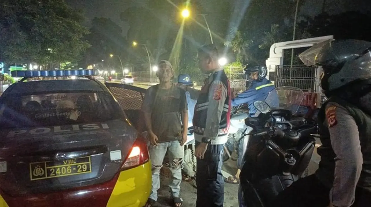 Jukir Bogor Mabuk Nyaris Pukul Pengunjung Mal Usai Ditegur, Pelaku Akhirnya Diamankan Polisi Jukir Bogor Mabuk Nyaris Pukul Pengunjung Mal Usai Ditegur, Pelaku Akhirnya Diamankan Polisi