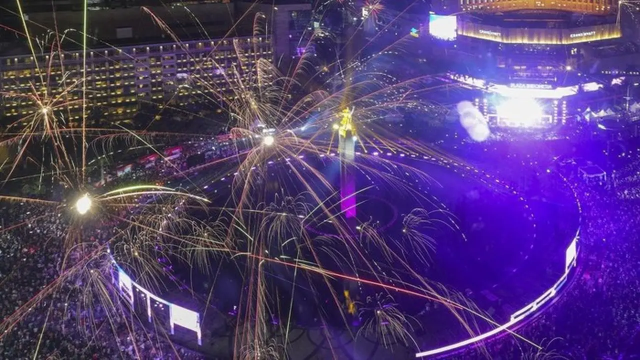 Warga Sambut Larangan Pesta Kembang Api Bundaran HI, Tunjukkan Empati untuk Korban Bencana Sumatera