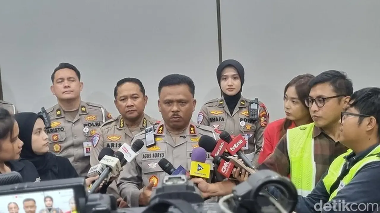 Kakorlantas: 2 Juta Kendaraan Tinggalkan Jakarta, Antisipasi Arus Balik Nataru Kakorlantas: 2 Juta Kendaraan Tinggalkan Jakarta, Antisipasi Arus Balik Nataru