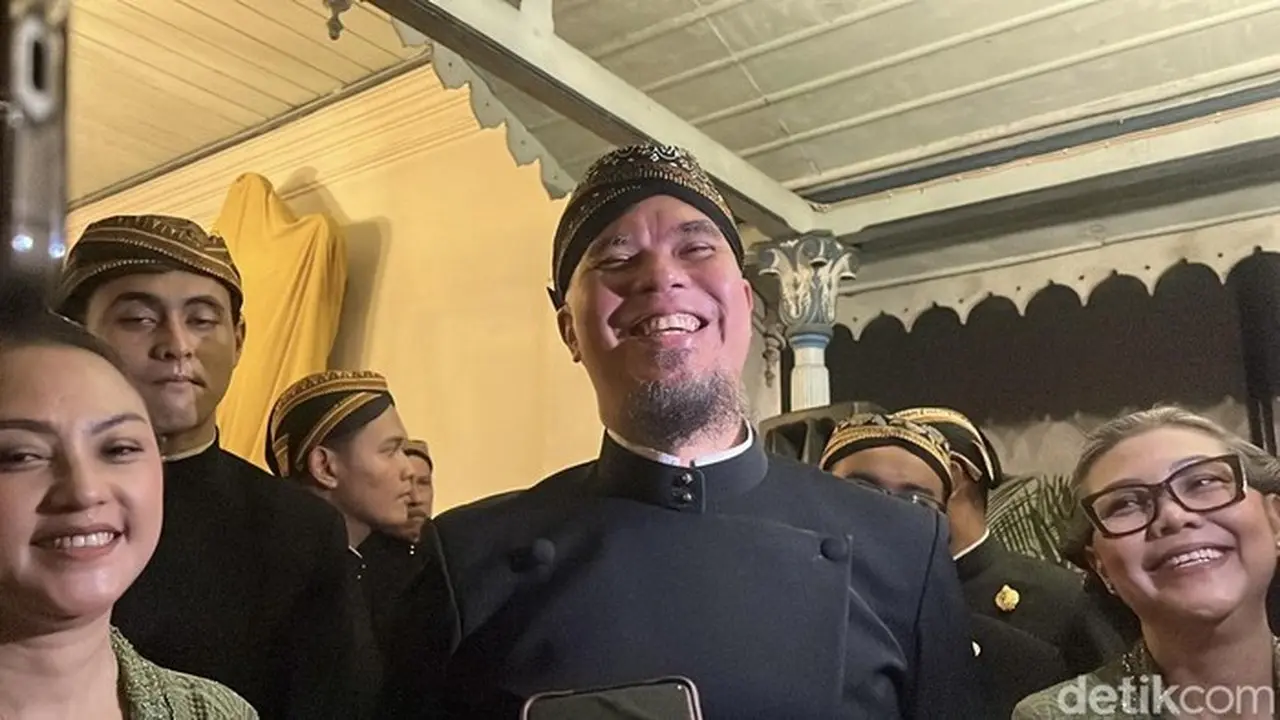 Jelang Jadi Kakek, Ahmad Dhani Ekspansi Bisnis Kopi Dewa 19 ke Seluruh Bandara Indonesia