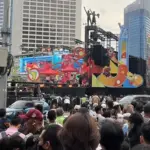 Suasana Bundaran HI Jelang Malam Tahun Baru 2026: Warga Mulai Berdatangan, Perayaan Sederhana Tanpa Kembang Api