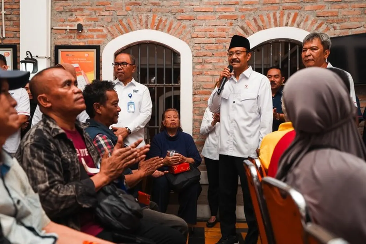 Mensos Pastikan Penyaluran BLTS Berlanjut Hingga Tengah Malam, Termasuk di Wilayah Bencana