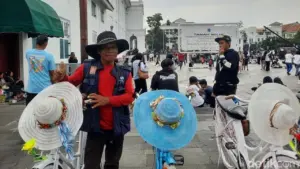 Suka Duka Rental Sepeda Ontel di Kota Tua: Pernah Dibawa Kabur, Kini Bisa Beli Rumah