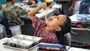 NasDem Ragukan Antusiasme Siswa Datangi Sekolah Demi Program Makan Bergizi Saat Libur