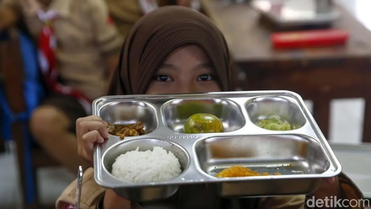 Ketua Komisi X DPR Dukung Program Makan Bergizi Gratis Tetap Berjalan Saat Libur Sekolah