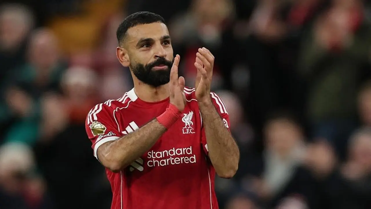 Pelatih Timnas Mesir: Mohamed Salah Tak Krisis Meski Ada Perselisihan dengan Arne Slot Pelatih Timnas Mesir: Mohamed Salah Tak Krisis Meski Ada Perselisihan dengan Arne Slot