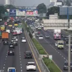 Mobil Diservis Dikejar Warga Hingga Masuk Tol, Pengemudi di Tangerang Dikeroyok