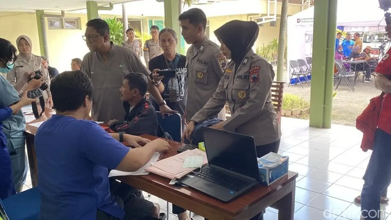 Identitas 16 Korban Tewas Kecelakaan Bus di Exit Tol Semarang, 4 Warga Bogor Teridentifikasi Identitas 16 Korban Tewas Kecelakaan Bus di Exit Tol Semarang, 4 Warga Bogor Teridentifikasi