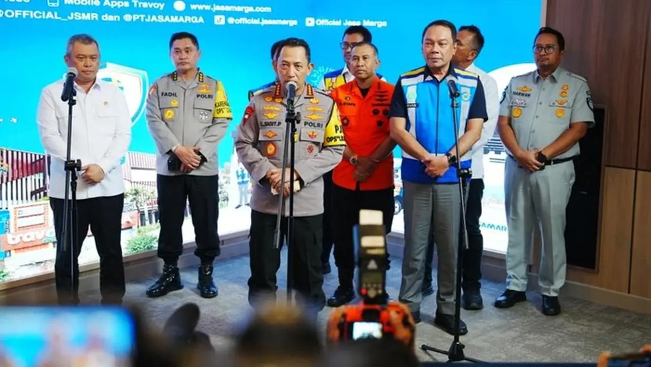 Jelang Nataru 2025, Kapolri Jenderal Listyo Sigit Pastikan Pelayanan Terbaik dan Kesiapan Teknologi