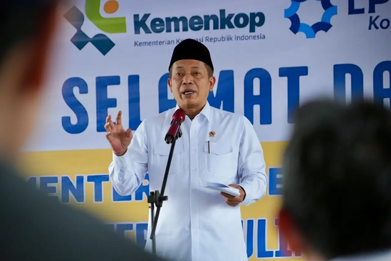 Menkop Ferry Juliantono Dorong KPBS Pangalengan Produksi Susu UHT untuk Program Makan Bergizi Gratis Menkop Ferry Juliantono Dorong KPBS Pangalengan Produksi Susu UHT untuk Program Makan Bergizi Gratis