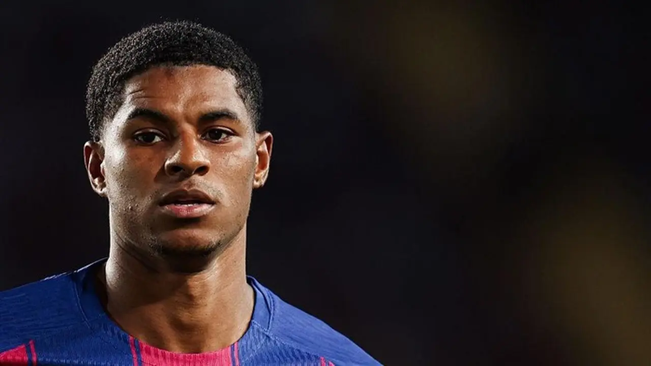 Barcelona Pertimbangkan Permanenkan Marcus Rashford dari Manchester United Barcelona Pertimbangkan Permanenkan Marcus Rashford dari Manchester United