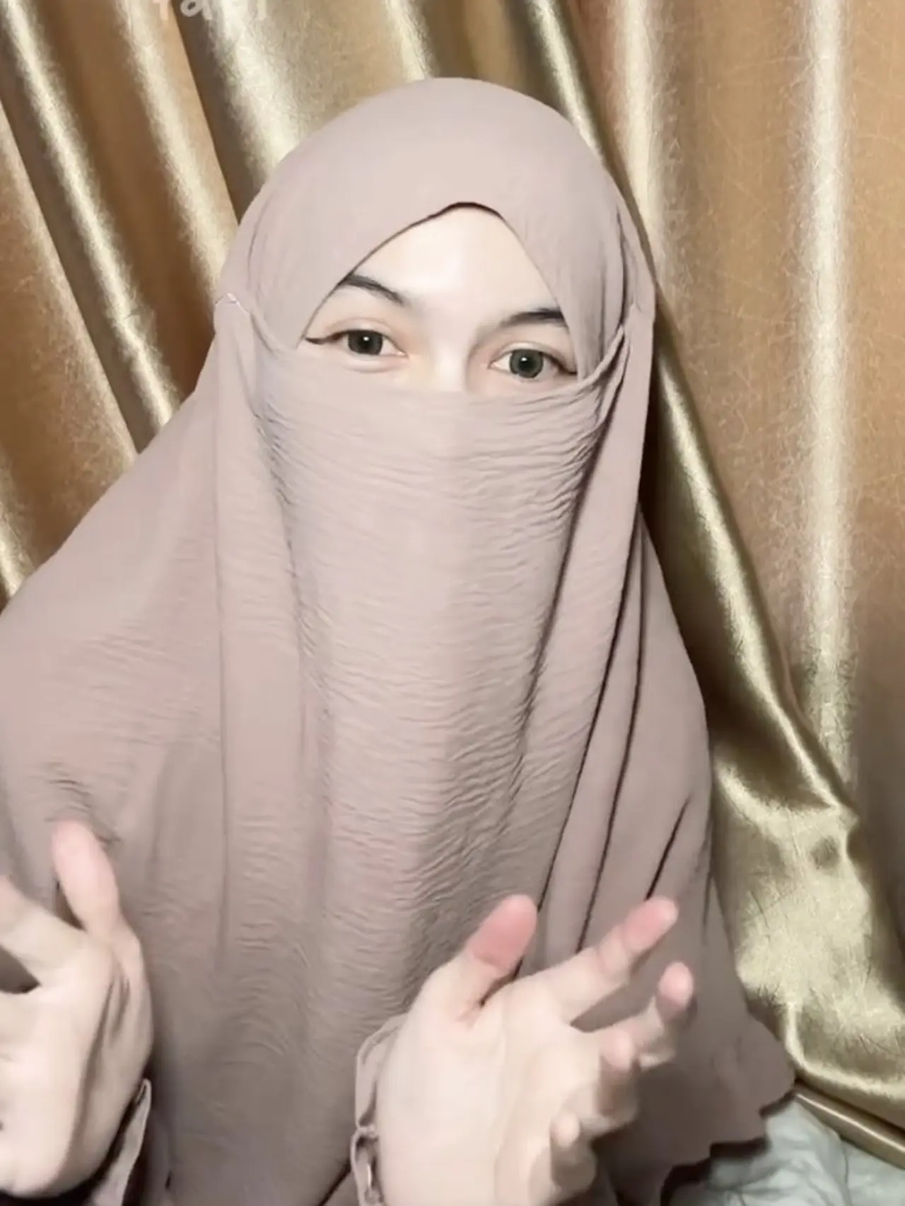 Wardatina Mawa Buka Suara Usai Insanul Fahmi Klarifikasi, Pilih Jalur Hukum Wardatina Mawa Buka Suara Usai Insanul Fahmi Klarifikasi, Pilih Jalur Hukum