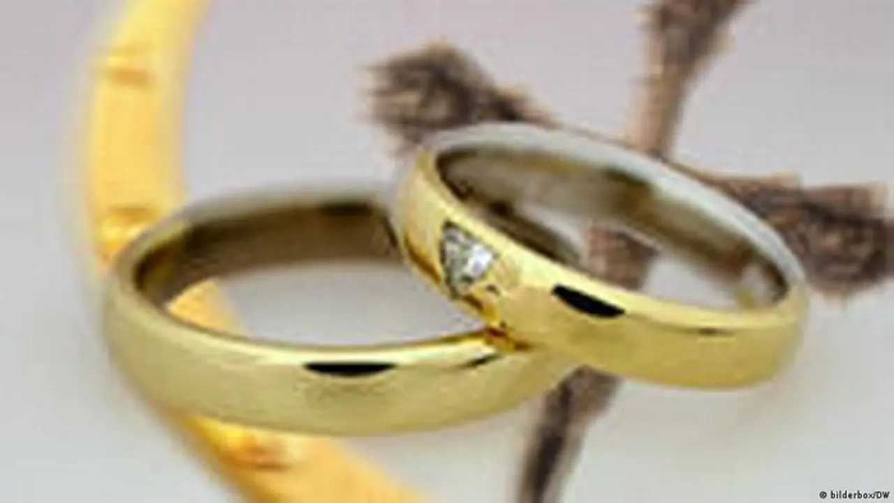 UU Perkawinan Kembali Digugat ke MK, Pemohon Minta Pernikahan Beda Agama Dilegalkan