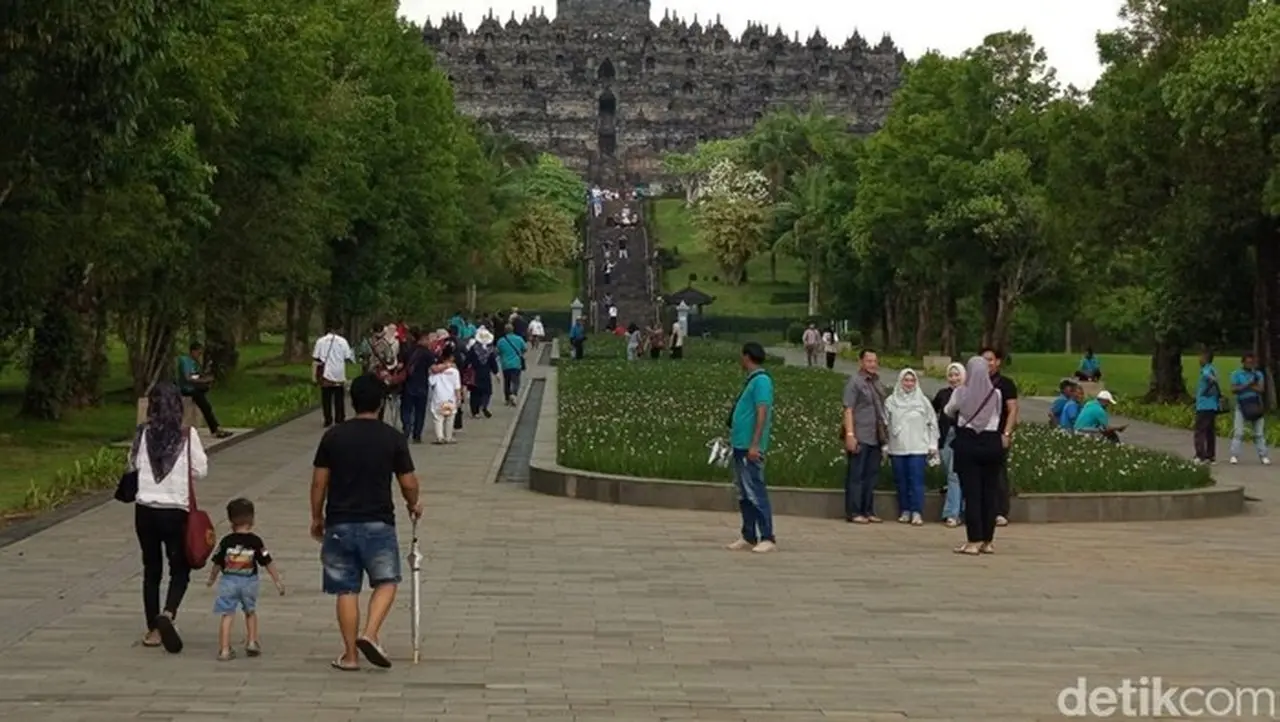 Libur Nataru, 170 Ribu Wisatawan Diprediksi Padati Candi Borobudur