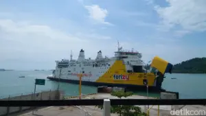 Jelang Nataru, 32 Ribu Penumpang dan 7 Ribu Kendaraan Menyeberang ke Sumatera dari Banten