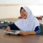 Dari Keterbatasan Ekonomi, Dwi Aprilia Kini Berani Menata Mimpi Jadi Dokter di Sekolah Rakyat