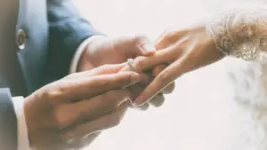 WNI Menikah dengan WNA di Luar Negeri? Ini Cara Agar Tercatat Resmi di Indonesia